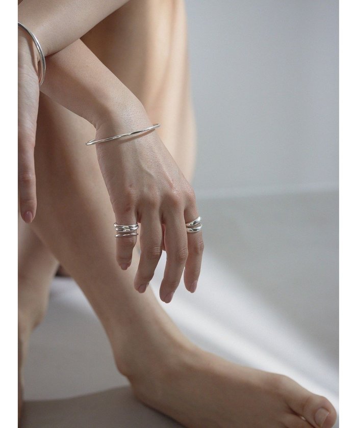 【ヨア/yoaa】のシルバー925 バングル インテリア・キッズ・メンズ・レディースファッション・服の通販 founy(ファニー) https://founy.com/ ファッション Fashion レディースファッション Fashion for Women ジュエリー Jewelry チェーン＆カフブレスレット Cuff & Chain Bracelets バングル・カフブレスレット Bangles & Cuff Bracelets アクセサリー Fashion Accessories シルバー Silver, Metallic Silver ジュエリー Jewelry, Accessories なめらか Smooth, Silky Texture バングル Bangle, Bracelet ブレスレット Bracelet, Wristband おすすめ Recommended / Our Picks 日本製 Made In Japan |ID: prp329100004674974 ipo3291000000034303346