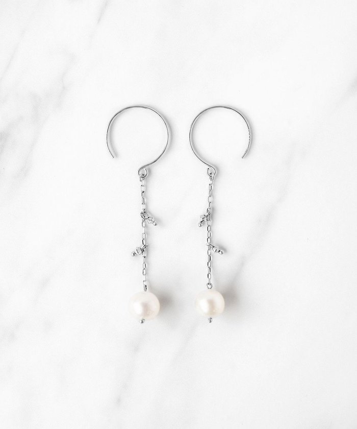 【トッカ/TOCCA】の【WEB限定】SEEDS PEARL PIERCED EARRINGS K10ホワイトゴールド 淡水パールピアス インテリア・キッズ・メンズ・レディースファッション・服の通販 founy(ファニー) https://founy.com/ ファッション Fashion レディースファッション Fashion for Women ジュエリー Jewelry ファッションリング Fashion Rings イヤリング・フープ・ドロップタイプ Hoop, Drop & Clip Earrings アクセサリー Fashion Accessories チェーン Chain, Chain Strap パール Pearl, Pearl Accent フープ Hoop, Hoop Earrings ポーチ Pouch, Small Case モダン Modern, Contemporary |ID: prp329100004675001 ipo3291000000033783633