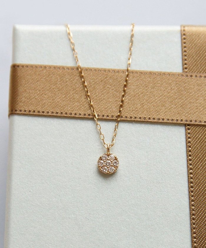 【トッカ/TOCCA】の【WEB限定】DAHLIA DIAMOND NECKLACE ダイヤモンド ネックレス インテリア・キッズ・メンズ・レディースファッション・服の通販 founy(ファニー) https://founy.com/ ファッション Fashion レディースファッション Fashion for Women ジュエリー Jewelry ネックレス Necklaces & Pendants アクセサリー Fashion Accessories コイン Coin, Coin Design シリコン Silicone, Silicone Material シンプル Simple, Minimal ダイヤモンド Diamond, Brilliant Cut チェーン Chain, Chain Strap デコルテ Décolleté, Neckline ネックレス Necklace, Pendant Necklace フォルム Silhouette, Form ポーチ Pouch, Small Case モチーフ Motif, Design Theme ラウンド Round, Round Neck おすすめ Recommended / Our Picks |ID: prp329100004675206 ipo3291000000033784385