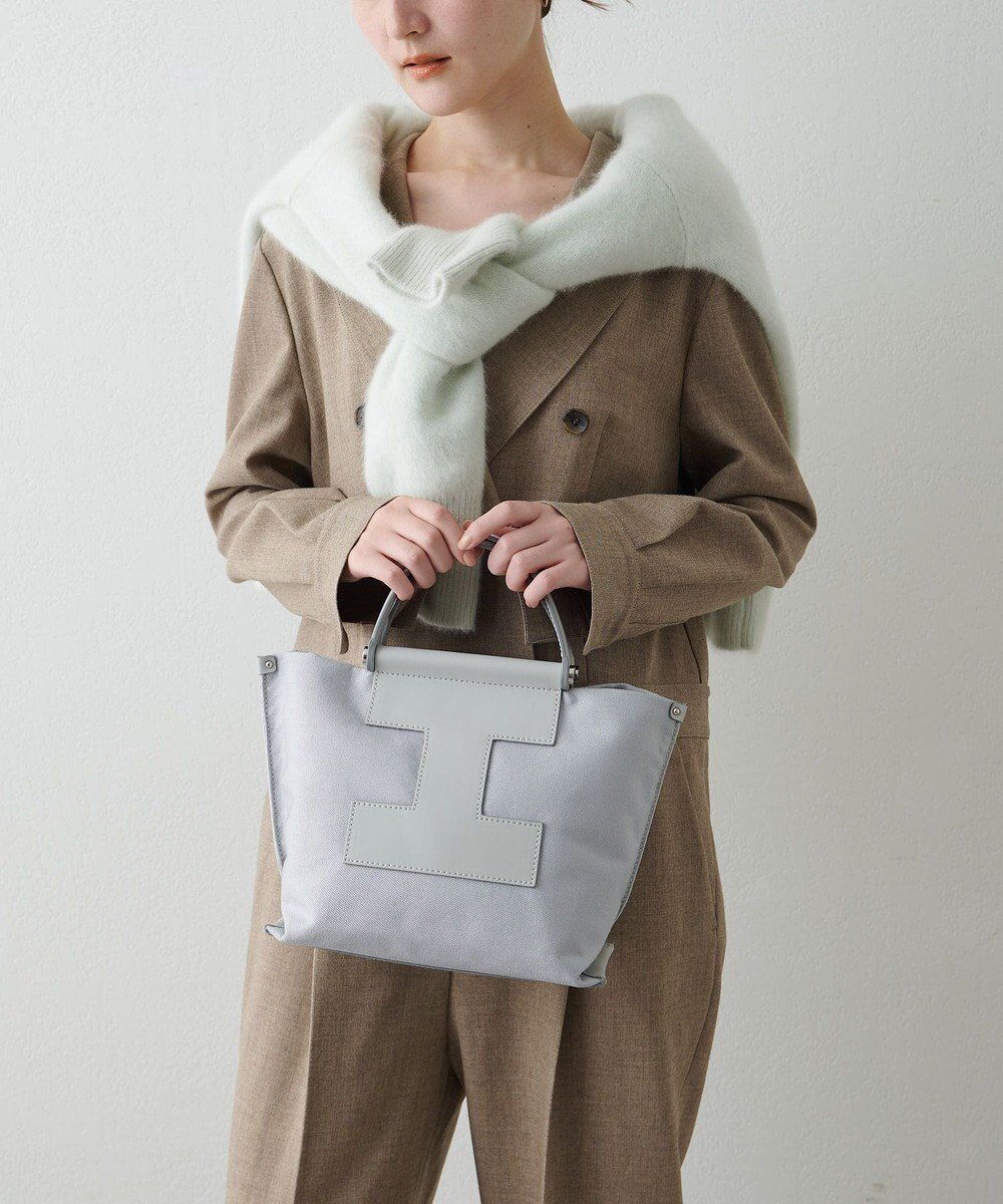 【イアクッチ/IACUCCI】の【ナイロン】ソル ベット S CORDURA/RUGA インテリア・キッズ・メンズ・レディースファッション・服の通販 founy(ファニー) 　雑誌掲載アイテム　Magazine Picks & Fashion Features　ファッション雑誌　Fashion Magazines　マリソル　Marisol　ファッション　Fashion　レディースファッション　Fashion for Women　バッグ　Bags　コレクション　Collection, Seasonal Line　コンパクト　Compact, Small Size　今季　This Season, Current Season　ショルダー　Shoulder, Shoulder Strap　財布　Wallet, Purse　雑誌　Magazine, Fashion Magazine　人気　Popular, Best Seller　ポケット　Pocket, Pocket Detail　ポーチ　Pouch, Small Case　6月号　June Issue, Jun. Edition　再入荷　Restock / Back in Stock　夏　Summer　旅行　Travel　ライトグレー|ID: prp329100004675208 ipo3291000000034545309