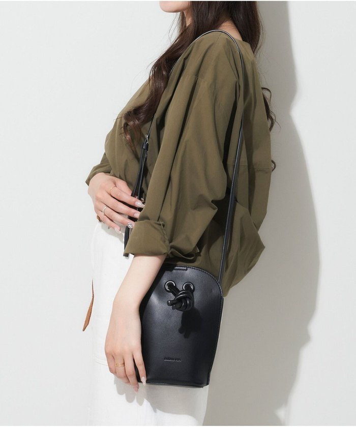 【ラ バガジェリー/LA BAGAGERIE】の【maison vert】 【多収納・軽量】ラウンドノットショルダー インテリア・キッズ・メンズ・レディースファッション・服の通販 founy(ファニー) https://founy.com/ ファッション Fashion レディースファッション Fashion for Women トレンド Trend, Trending Now フロント Front, Front Design ポケット Pocket, Pocket Detail 軽量 Lightweight, Ultra Light |ID: prp329100004675239 ipo3291000000033784512