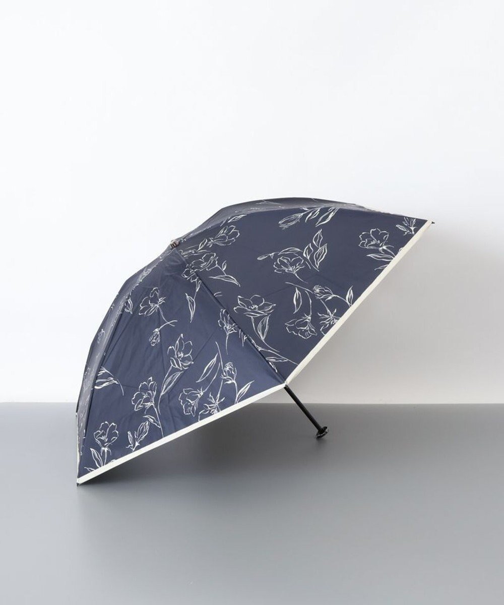 【アウロラ/AURORA】のBlao(ブラオ)ボタニカル柄 晴雨兼用傘(折り畳みミニ傘)日傘 インテリア・キッズ・メンズ・レディースファッション・服の通販 founy(ファニー) 　ファッション　Fashion　レディースファッション　Fashion for Women　レイングッズ・傘・晴雨兼用傘　Umbrellas & Rain Gear　アウトドア　Outdoor Clothing　ボタニカル　Botanical, Floral Pattern　リップ　Lip, Lip Motif　リラックス　Relax, Relaxed Fit　傘　Umbrella, Parasol　日傘　Parasol, UV Umbrella　軽量　Lightweight, Ultra Light　ネイビーxベージュ|ID: prp329100004675269 ipo3291000000033784614