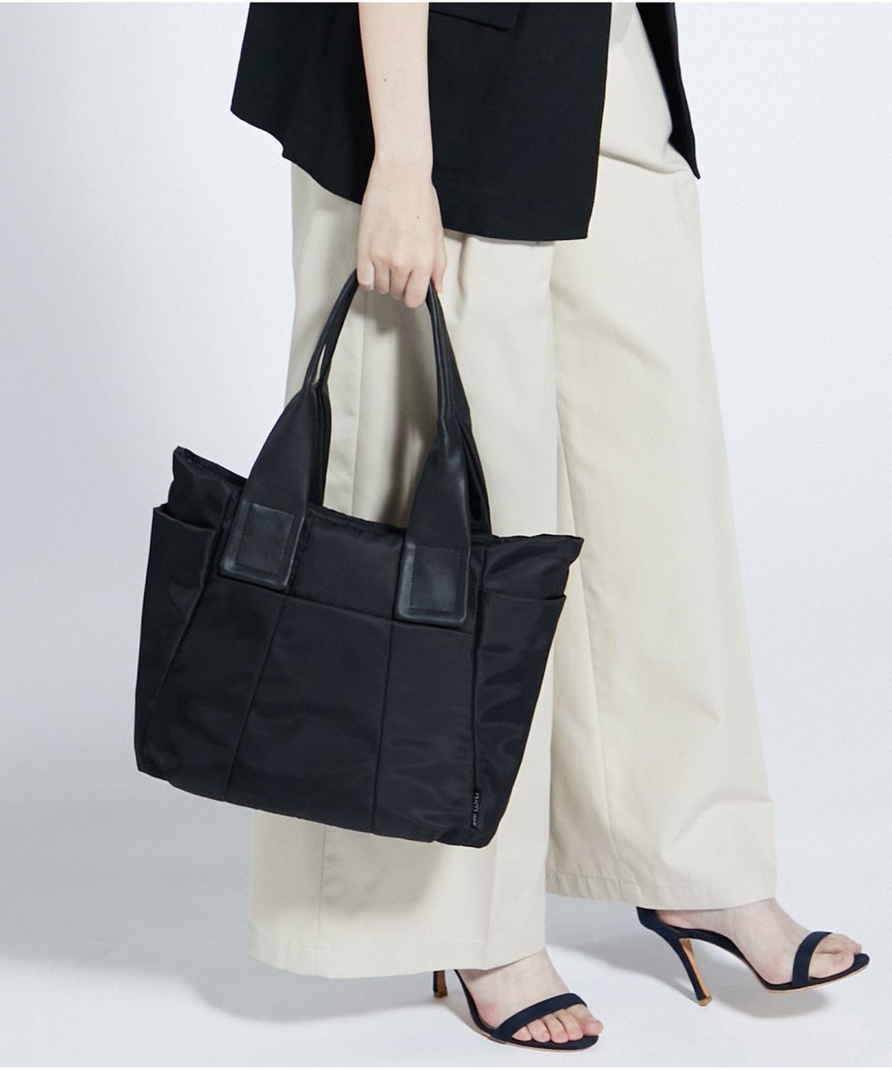 【イザック/Y'SACCS】の【Y SACCS vous et】ナイロンキリカエ2WAYトート Mサイズ 人気、トレンドファッション・服の通販 founy(ファニー) ファッション Fashion レディースファッション Fashion for Women バッグ Bags スマート Smart, Elegant ポケット Pocket, Pocket Detail ワイド Wide, Wide Fit エレガント 上品 Elegant 切替 Switching, Contrast Panel other-1|ID: prp329100004675347 ipo3291000000034305837