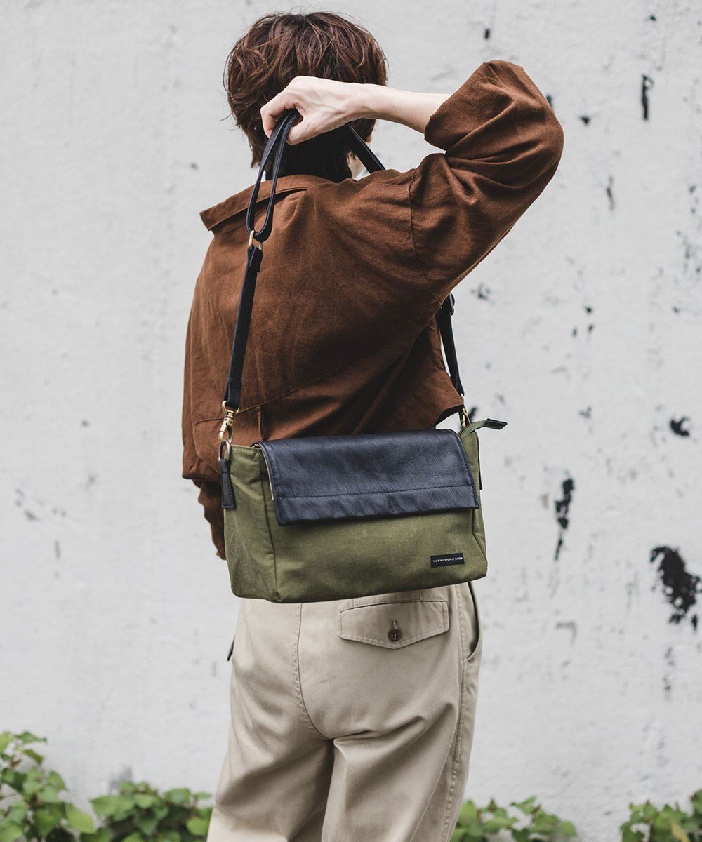 【ユーシ/YUSHI】のEVER - FLAP SHOULDER ナイロン 本革 かぶせショルダーバッグ インテリア・キッズ・メンズ・レディースファッション・服の通販 founy(ファニー) 　ファッション　Fashion　レディースファッション　Fashion for Women　バッグ　Bags　エレガント 上品　Elegant　ショルダー　Shoulder, Shoulder Strap　スクエア　Square, Square Shape　トレンド　Trend, Trending Now　フィット　Fit, Slim Fit　フォルム　Silhouette, Form　モダン　Modern, Contemporary　日本製　Made In Japan　オリーブ|ID: prp329100004675367 ipo3291000000034315200