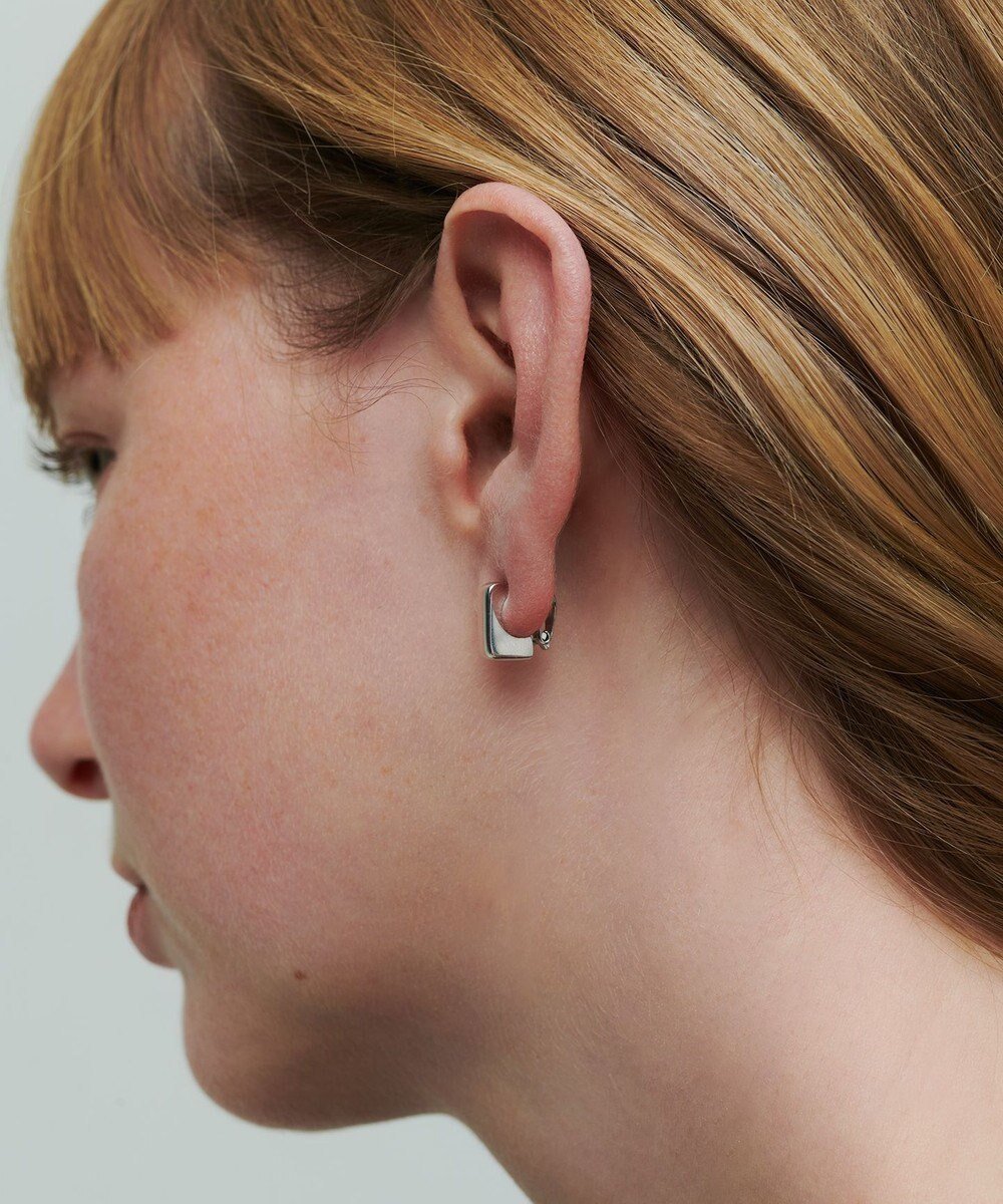 【ネイヴ/NAVE】のスクエアピアス Sサイズ インテリア・キッズ・メンズ・レディースファッション・服の通販 founy(ファニー)  ファッション Fashion レディースファッション Fashion for Women アクセサリー Fashion Accessories イヤリング Earrings コーティング Coating, Coated Finish シルバー Silver, Metallic Silver スクエア Square, Square Shape トライアングル Triangle, Triangular Shape フィット Fit, Slim Fit フォルム Silhouette, Form メタル Metal, Metal Parts シルバー系|ID: prp329100004675372 ipo3291000000034270097