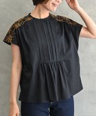 【ムーク/muuc】の〈遠州織物の工場で織られた上質な涼しいコットン生地〉イラカ刺繍 フロントタック フレンチスリーブ ブラウス ブラック|ID: prp329100004675373 ipo3291000000034315272