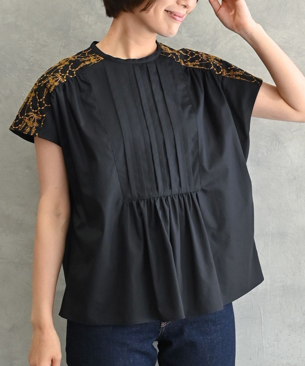 【ムーク/muuc】の〈遠州織物の工場で織られた上質な涼しいコットン生地〉イラカ刺繍 フロントタック フレンチスリーブ ブラウス インテリア・キッズ・メンズ・レディースファッション・服の通販 founy(ファニー) ファッション Fashion レディースファッション Fashion for Women トップス・カットソー Cut & Sew Tops シャツ・ブラウス・オフィスカジュアル Elegant Blouses & Button-Ups 春 Spring キャンバス Canvas, Canvas Fabric シフォン Chiffon, Lightweight Fabric スリーブ Sleeve, Long Sleeve / Short Sleeve 定番 Standard, Basic Item 手編み Hand-Knitted, Handmade Knit パターン Pattern, Design Print フレンチ French, French Style フロント Front, Front Design S/S・春夏 SS, Spring/Summer, Warm Season 再入荷 Restock / Back in Stock 夏 Summer ブラック|ID: prp329100004675373 ipo3291000000034315272