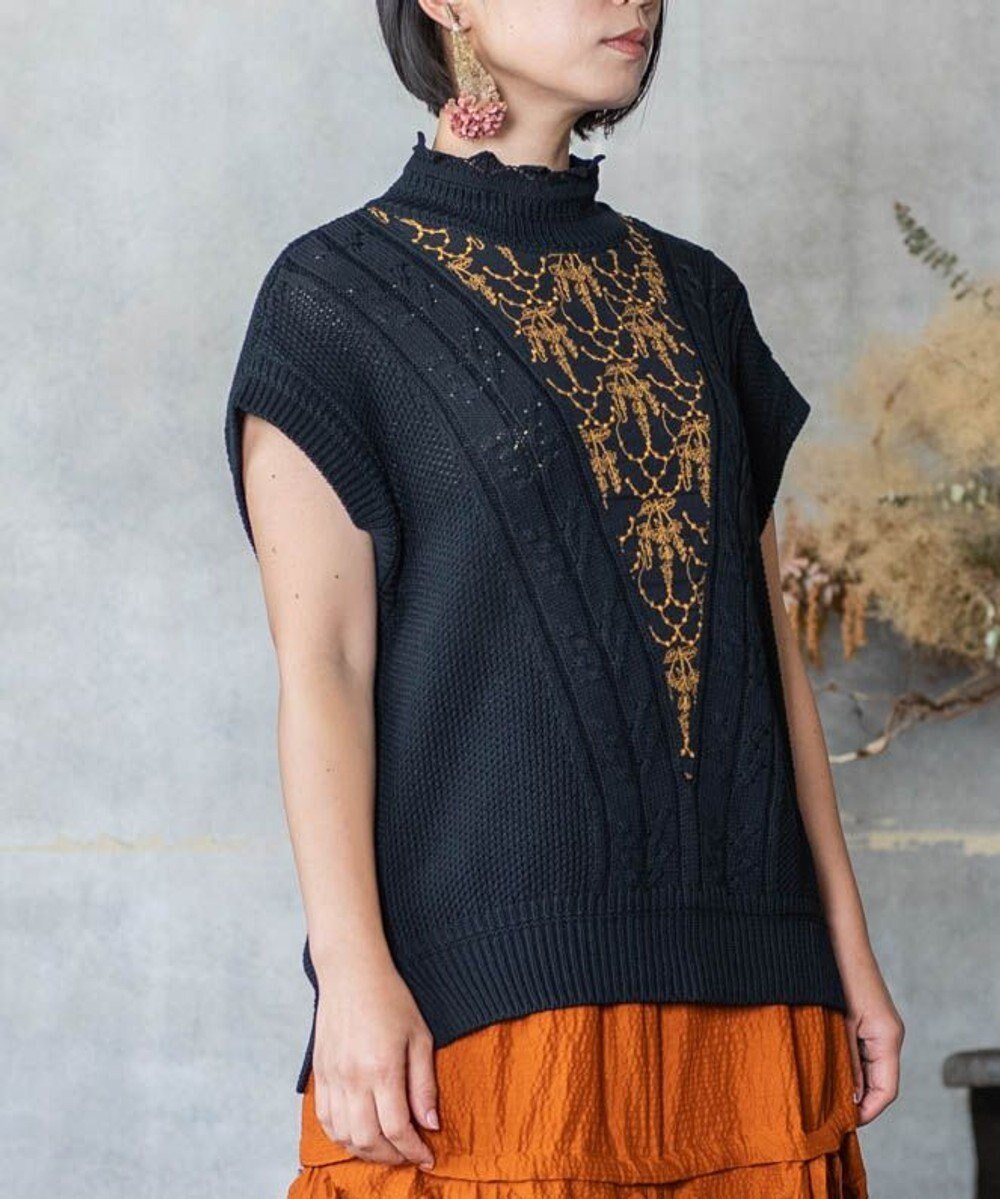 【ムーク/muuc】の〈ドライタッチ高品質インド超長綿〉イラカ刺繍コットンベスト インテリア・キッズ・メンズ・レディースファッション・服の通販 founy(ファニー)  ファッション Fashion レディースファッション Fashion for Women アウター Coat / Outerwear Collection トップス・カットソー Cut & Sew Tops ベスト&ジレ / 重ね着スタイル Vests & Gilets インド Indian Textile 春 Spring キャンバス Canvas, Canvas Fabric 定番 Standard, Basic Item 手編み Hand-Knitted, Handmade Knit パターン Pattern, Design Print ベスト Vest, Waistcoat ロング Long, Long-Length S/S・春夏 SS, Spring/Summer, Warm Season 再入荷 Restock / Back in Stock 夏 Summer ブラック|ID: prp329100004675377 ipo3291000000034315333