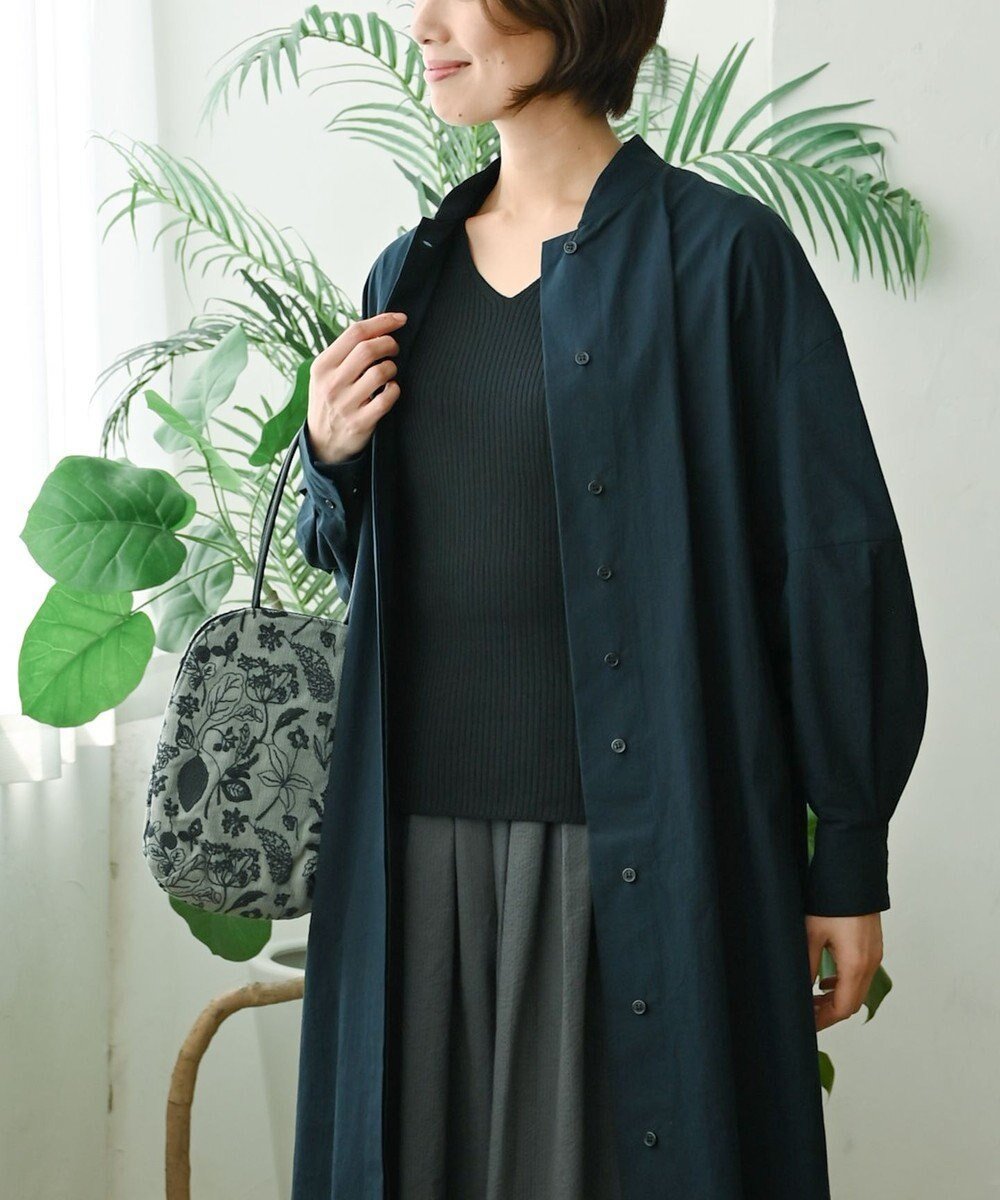 【ムーク/muuc】の〈2WAY〉〈遠州織物の工場で織られた上質なコットン生地〉スタンドカラー 羽織り&シャツワンピース インテリア・キッズ・メンズ・レディースファッション・服の通販 founy(ファニー) ファッション Fashion レディースファッション Fashion for Women ワンピース Dresses シャツワンピース / 1枚で着映えコーデ Shirt Dresses キャンバス Canvas, Canvas Fabric スタンド Stand Collar, Upright Stand 手編み Hand-Knitted, Handmade Knit パターン Pattern, Design Print A/W・秋冬 Autumn/Winter S/S・春夏 SS, Spring/Summer, Warm Season 再入荷 Restock / Back in Stock 夏 Summer ネイビー|ID: prp329100004675444 ipo3291000000034316371