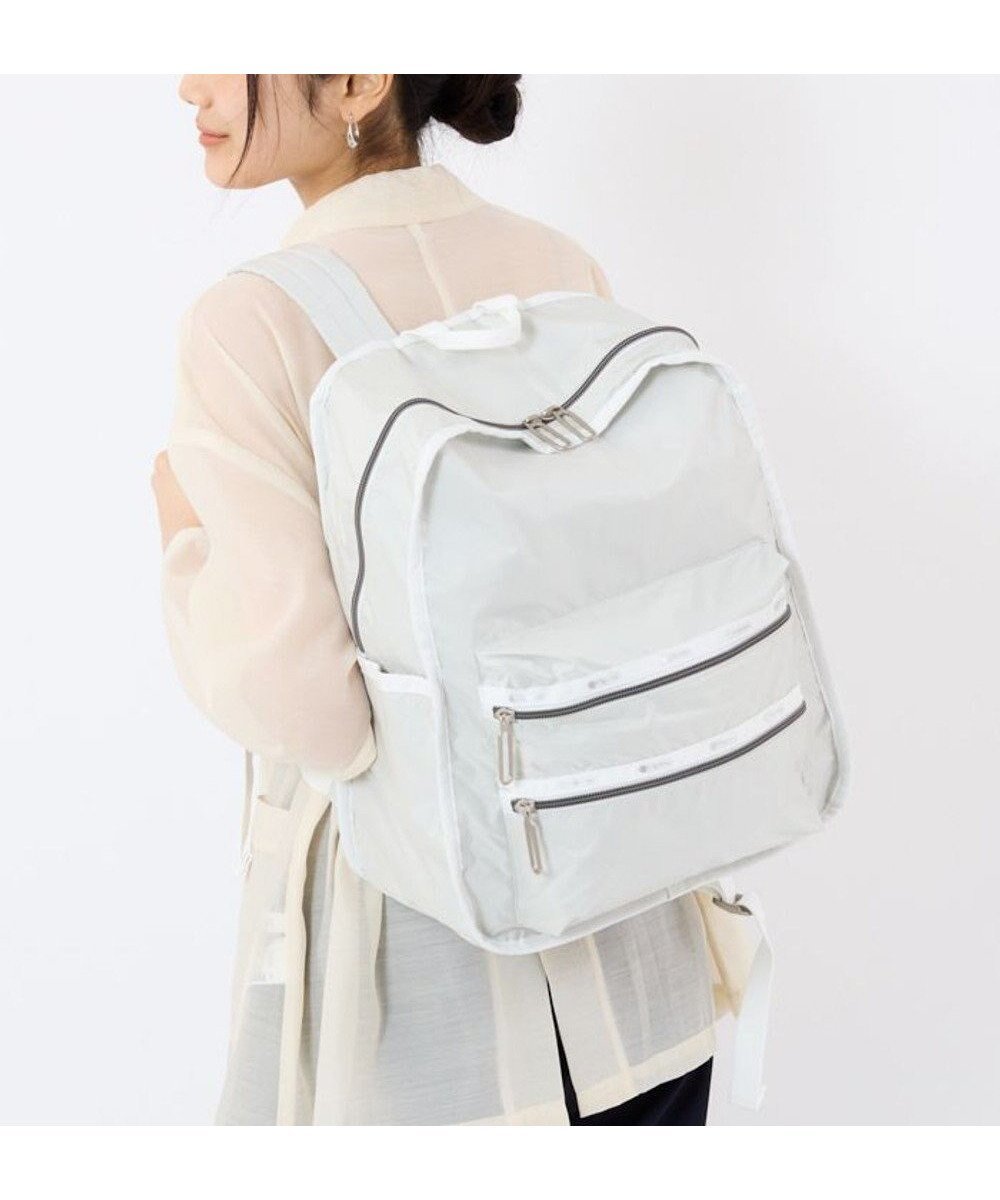 【レスポートサック/LeSportsac】のFUNCTIONAL BACKPACK/ブランC 人気、トレンドファッション・服の通販 founy(ファニー) 　ファッション　Fashion　レディースファッション　Fashion for Women　バッグ　Bags　アウトドア　Outdoor Clothing　クッション　Cushion, Throw Pillow　軽量　Lightweight, Ultra Light　シンプル　Simple, Minimal　スタイリッシュ　Stylish, Fashionable　トラベル　Travel, Travel Gear　定番　Standard, Basic Item　人気　Popular, Best Seller　プリント　Print, Printed Pattern　ポケット　Pocket, Pocket Detail　無地　Plain, Solid Color　リュック　Backpack, Rucksack　おすすめ　Recommended / Our Picks　旅行　Travel　ビジネス 仕事 通勤　Business / Work / Commuting　 other-1|ID: prp329100004675466 ipo3291000000034314786