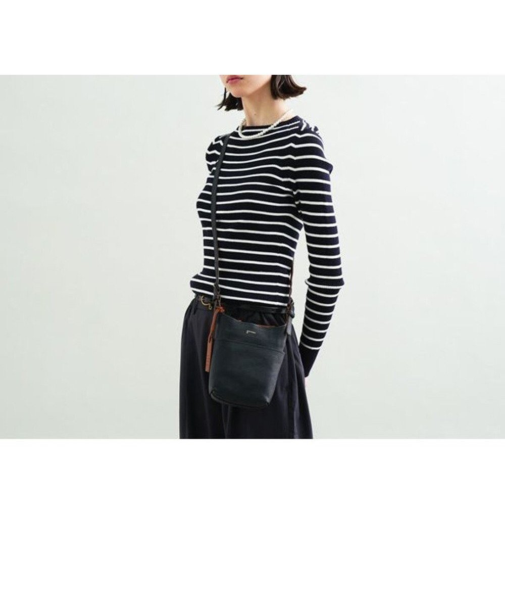 【ゲンテン/genten】のタスカ ミニショルダーバッグ インテリア・キッズ・メンズ・レディースファッション・服の通販 founy(ファニー) 　ファッション　Fashion　レディースファッション　Fashion for Women　バッグ　Bags　ショルダー　Shoulder, Shoulder Strap　フロント　Front, Front Design　ベーシック　Basic, Essential　ポケット　Pocket, Pocket Detail　リュック　Backpack, Rucksack　ビジネス 仕事 通勤　Business / Work / Commuting　ネイビー|ID: prp329100004675578 ipo3291000000034317056