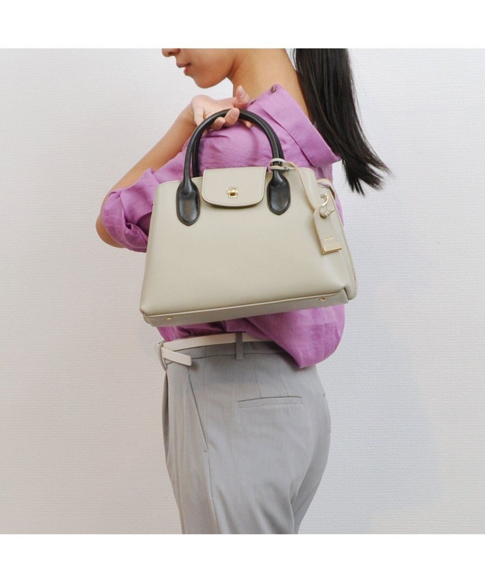 【アンビリオン/UNBILLION】のperche ゴートユーティリティヒネリかぶせトートS インテリア・キッズ・メンズ・レディースファッション・服の通販 founy(ファニー) ファッション Fashion レディースファッション Fashion for Women バッグ Bags イタリア Italy オケージョン Occasion Wear ショルダー Shoulder, Shoulder Strap シルバー Silver, Metallic Silver 財布 Wallet, Purse プリント Print, Printed Pattern ポケット Pocket, Pocket Detail 再入荷 Restock / Back in Stock 入学式 Entrance Ceremony 卒業式 Graduation Ceremony グレーブラック|ID: prp329100004675623 ipo3291000000035659472