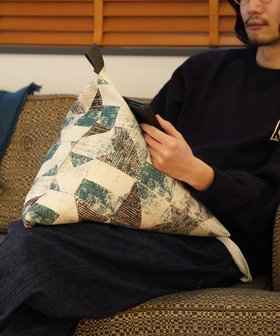 【テトラ/tetra】の【 CRAHUG】オーガニックコットン8号帆布 ビーズクッションNAGI ミニサイズ 人気、トレンドファッション・服の通販 founy(ファニー) ファッション Fashion レディースファッション Fashion for Women アウトドア Outdoor Clothing イエロー Yellow 洗える Machine Washable クッション Cushion, Throw Pillow クール Cool, Chic コンパクト Compact, Small Size 軽量 Lightweight, Ultra Light シンプル Simple, Minimal ダブル Double, Double-Breasted パッチワーク Patchwork, Mixed Fabric フィット Fit, Slim Fit フェミニン Feminine, Girly モダン Modern, Contemporary リラックス Relax, Relaxed Fit おすすめ Recommended / Our Picks 日本製 Made In Japan エレガント 上品 Elegant |ID:prp329100004675627