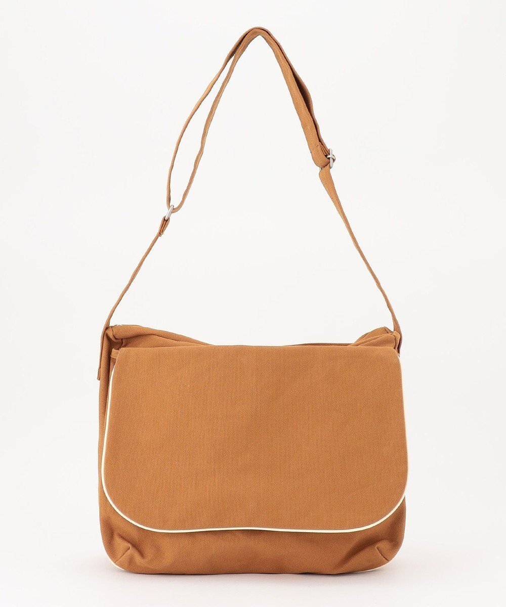 【ユーシ/YUSHI】のARLE - FLAP SHOULDER 帆布ショルダーバッグ 人気、トレンドファッション・服の通販 founy(ファニー) 　ファッション　Fashion　レディースファッション　Fashion for Women　バッグ　Bags　ショルダー　Shoulder, Shoulder Strap　シンプル　Simple, Minimal　トレンド　Trend, Trending Now　定番　Standard, Basic Item　パイピング　Piping, Trim Design　ビッグ　Big, Oversized　フィット　Fit, Slim Fit　フラップ　Flap, Flap Pocket　ボストンバッグ　Boston Bag, Retro Bag　ポケット　Pocket, Pocket Detail　日本製　Made In Japan　 other-1|ID: prp329100004675656 ipo3291000000034318259