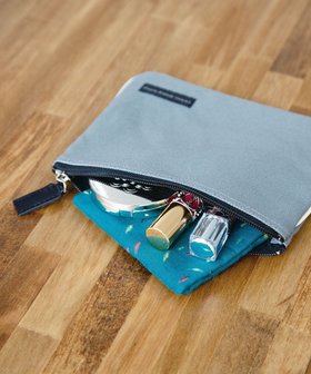 【ユーシ/YUSHI】のARLE - POUCH 帆布ポーチ 人気、トレンドファッション・服の通販 founy(ファニー) ファッション Fashion レディースファッション Fashion for Women ミニ財布・二つ折り財布 Wallets & Card Cases ポーチ&ミニバッグ Pouches & Mini Bags ショルダー Shoulder, Shoulder Strap シンプル Simple, Minimal スマート Smart, Elegant 財布 Wallet, Purse トレンド Trend, Trending Now 定番 Standard, Basic Item パイピング Piping, Trim Design フィット Fit, Slim Fit フラップ Flap, Flap Pocket ボストンバッグ Boston Bag, Retro Bag ポケット Pocket, Pocket Detail ポーチ Pouch, Small Case 日本製 Made In Japan |ID:prp329100004675657