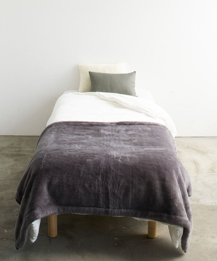 【ルームアンドスプール/LOOM&SPOOL】の【洗える】SRN2メリノウール毛布ハーフ インテリア・キッズ・メンズ・レディースファッション・服の通販 founy(ファニー) https://founy.com/ ファッション Fashion レディースファッション Fashion for Women 洗える Machine Washable スリッパ Slippers, Room Shoes ハーフ Half, Half-Length バランス Balance, Style Balance フェイク Faux, Fake ブランケット Blanket, Throw Blanket ムートン Shearling, Mouton リアル Real, Realistic |ID: prp329100004675666 ipo3291000000034318387