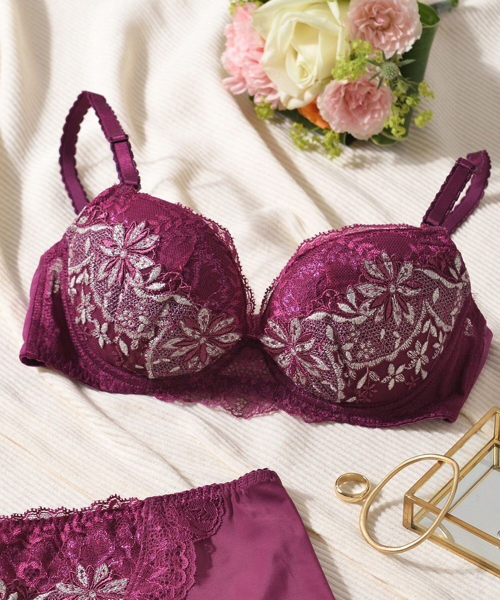 【ウィング/Wing】の【スキマフィットブラ】 すきまを埋めてボリュームアップ ふわふわもちもち触感 ウイング/ワコール KB2362 インテリア・キッズ・メンズ・レディースファッション・服の通販 founy(ファニー) 　ファッション　Fashion　レディースファッション　Fashion for Women　おすすめ　Recommended / Our Picks　なめらか　Smooth, Silky Texture　アンダー　Underwear Essentials　ストレッチ　Stretch, Stretchy Fabric　フィット　Fit, Slim Fit　フラット　Flat, Flat Shoes　ブラジャー　Bra, Lingerie　ワイン|ID: prp329100004675676 ipo3291000000034318438