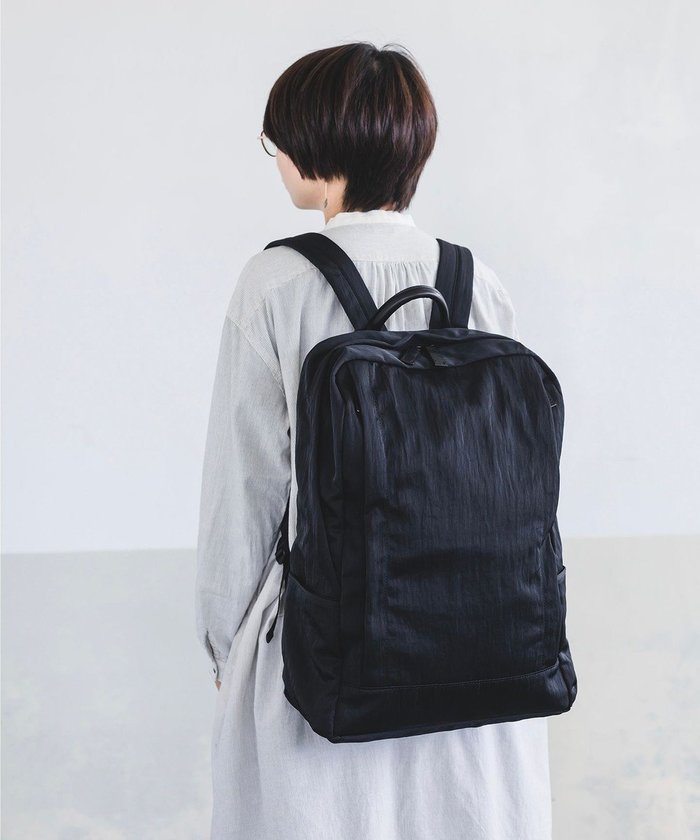 【ユーシ/YUSHI】のRiVER - BACKPACK バックパック シワ加工 インテリア・キッズ・メンズ・レディースファッション・服の通販 founy(ファニー) https://founy.com/ ファッション Fashion レディースファッション Fashion for Women バッグ Bags クッション Cushion, Throw Pillow ショルダー Shoulder, Shoulder Strap 財布 Wallet, Purse 雑誌 Magazine, Fashion Magazine 手帳 Planner, Notebook フィット Fit, Slim Fit ポケット Pocket, Pocket Detail ポーチ Pouch, Small Case リュック Backpack, Rucksack |ID: prp329100004675727 ipo3291000000034318495