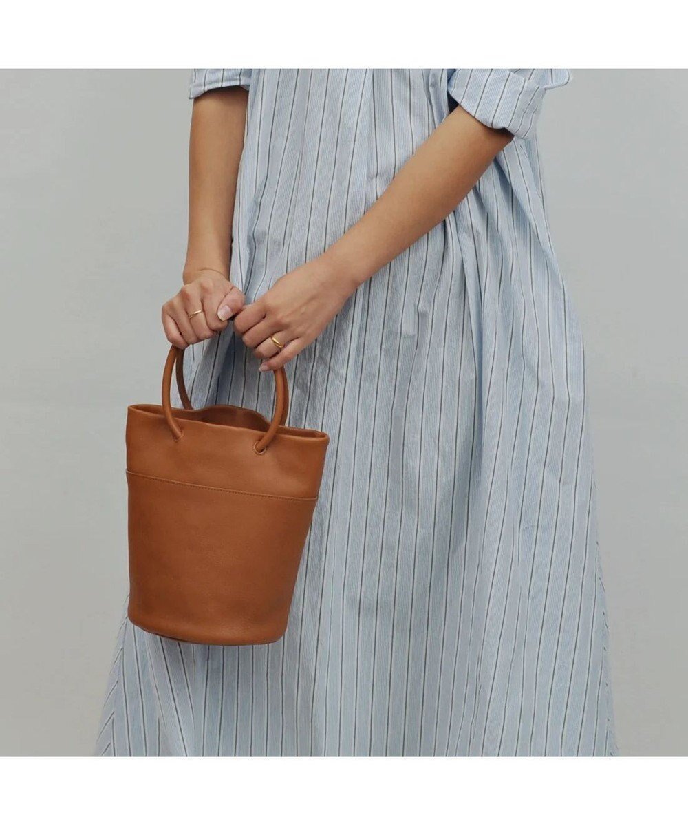 【アンビリオン/UNBILLION】の【テレビ ドラマ着用アイテム】ペルケ perche / 姫路レザー丸手ハンドル2wayバケツバッグ インテリア・キッズ・メンズ・レディースファッション・服の通販 founy(ファニー) ファッション Fashion レディースファッション Fashion for Women バッグ Bags おすすめ Recommended / Our Picks ショルダー Shoulder, Shoulder Strap バケツ Bucket, Bucket Style ポーチ Pouch, Small Case 日本製 Made In Japan 財布 Wallet, Purse ブラウン|ID: prp329100004675730 ipo3291000000034318804