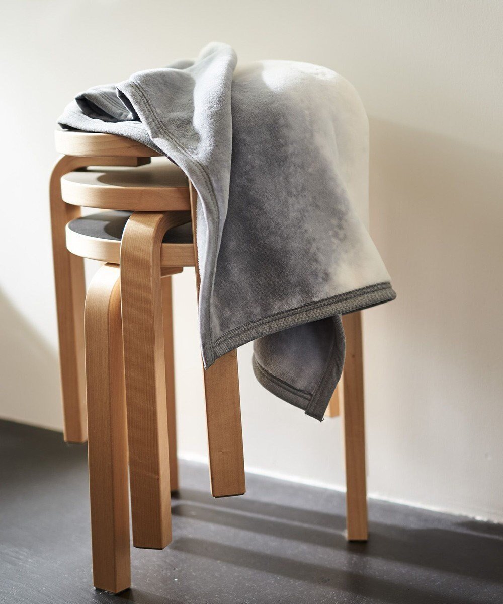 【ルームアンドスプール/LOOM&SPOOL】のFOL綿毛布ブランケット/グレー 人気、トレンドファッション・服の通販 founy(ファニー) ファッション Fashion レディースファッション Fashion for Women グラデーション Gradient, Ombre 抗菌 Antibacterial, Bacteria-Resistant スリッパ Slippers, Room Shoes ダブル Double, Double-Breasted テクスチャー Texture, Textured Fabric ブランケット Blanket, Throw Blanket プリント Print, Printed Pattern other-1|ID: prp329100004675740 ipo3291000000034318579