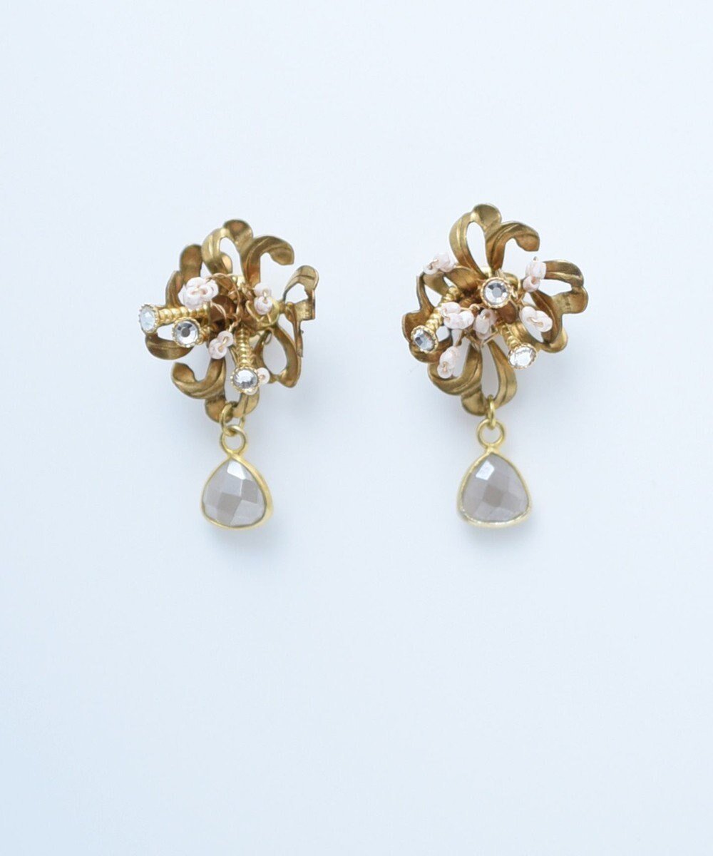 【モンシロ/monshiro】の【スワロフスキー】ネリネフラワー イヤリング 人気、トレンドファッション・服の通販 founy(ファニー) ファッション Fashion レディースファッション Fashion for Women ジュエリー Jewelry ファッションリング Fashion Rings イヤリング・フープ・ドロップタイプ Hoop, Drop & Clip Earrings アクセサリー Fashion Accessories イヤリング Earrings ジュエリー Jewelry, Accessories スワロフスキー Swarovski, Crystal Accent パーティ Party, Party Style フラワー Flower, Floral ボックス Boxy, Box Shape モチーフ Motif, Design Theme セレモニー Ceremony 結婚式 Wedding other-1|ID: prp329100004675797 ipo3291000000034318131