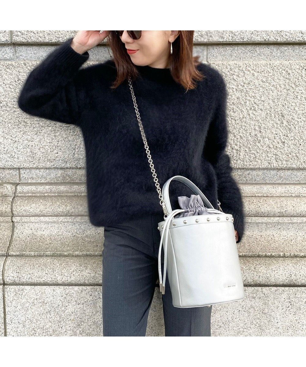 【ラ バガジェリー/LA BAGAGERIE】の【インスタグラマー chiyoさん×LA BAGAGERIE】チェーンバケツバッグ インテリア・キッズ・メンズ・レディースファッション・服の通販 founy(ファニー) 　ファッション　Fashion　レディースファッション　Fashion for Women　バッグ　Bags　ショルダー　Shoulder, Shoulder Strap　シルバー　Silver, Metallic Silver　シンプル　Simple, Minimal　スタッズ　Studs, Metal Accents　財布　Wallet, Purse　チェック　Check, Plaid, Tartan　チェーン　Chain, Chain Strap　ハンカチ　Handkerchief, Hanky　バケツ　Bucket, Bucket Style　ベーシック　Basic, Essential　ポケット　Pocket, Pocket Detail　ポーチ　Pouch, Small Case　ラップ　Wrap, Wrap Design　シルバー|ID: prp329100004675801 ipo3291000000034318198