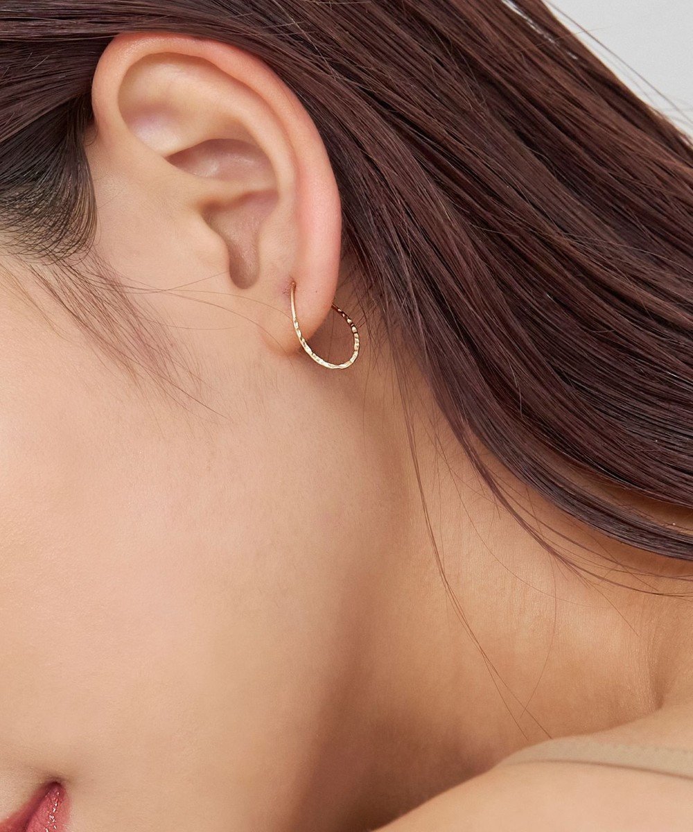 【フィービィー/phoebe】の【K10】ツイストフープイヤリング 人気、トレンドファッション・服の通販 founy(ファニー) 　ファッション　Fashion　レディースファッション　Fashion for Women　ジュエリー　Jewelry　ファッションリング　Fashion Rings　イヤリング・フープ・ドロップタイプ　Hoop, Drop & Clip Earrings　アクセサリー　Fashion Accessories　イヤリング　Earrings　ジュエリー　Jewelry, Accessories　ジュエル　Jewel, Gemstone　フープ　Hoop, Hoop Earrings　ボックス　Boxy, Box Shape　 other-1|ID: prp329100004675852 ipo3291000000033786737