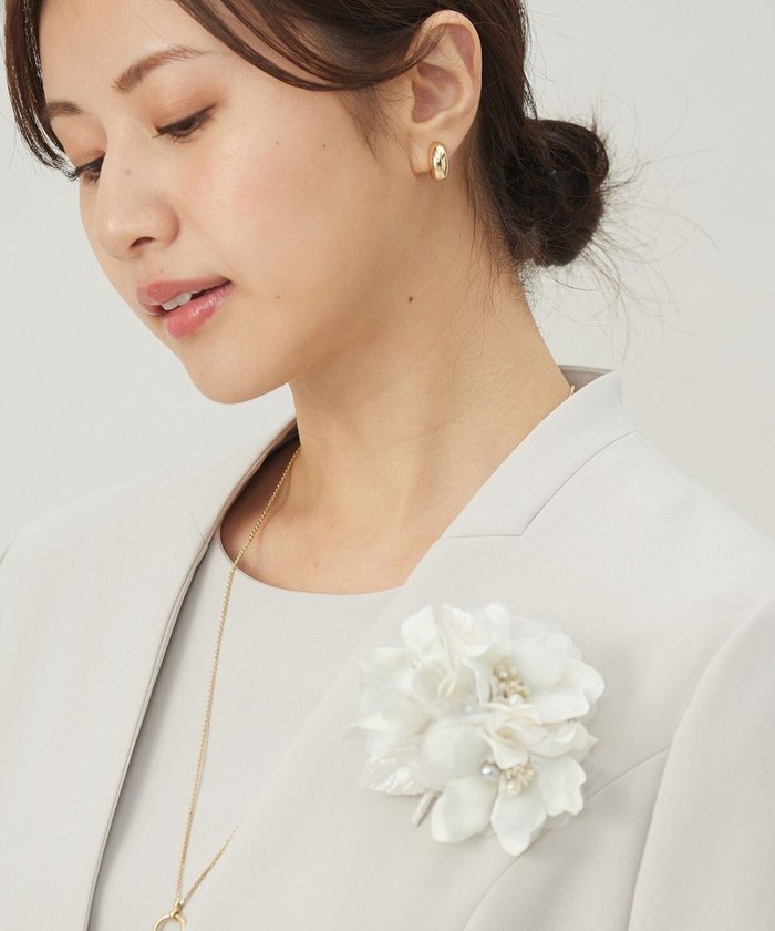 【ジェイ プレス/J.PRESS】のトリプル コサージュ インテリア・キッズ・メンズ・レディースファッション・服の通販 founy(ファニー) https://founy.com/ ファッション Fashion レディースファッション Fashion for Women アクセサリー Fashion Accessories エレガント 上品 Elegant クール Cool, Chic セレモニー Ceremony トリプル Triple, Three Layers ブローチ Brooch, Pin Brooch |ID: prp329100004675914 ipo3291000000033786963