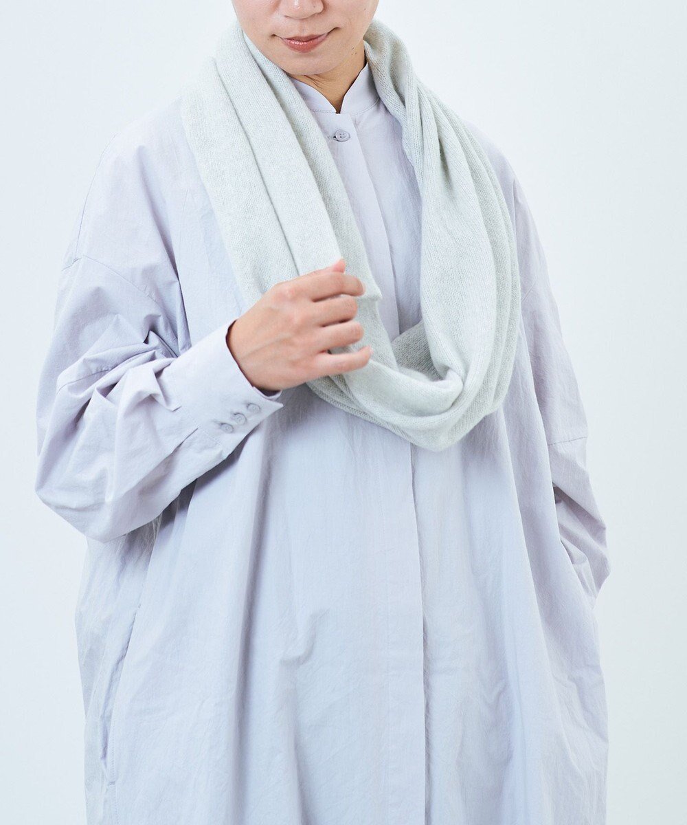 【アンドウール/AND WOOL】の〈上質な素材と手仕事から生まれた優しいニット〉カシミヤ100%のスヌード インテリア・キッズ・メンズ・レディースファッション・服の通販 founy(ファニー) 　ファッション　Fashion　レディースファッション　Fashion for Women　トップス・カットソー　Cut & Sew Tops　ニット　Knit Tops & Sweaters　マフラー・スヌード / 冬小物の定番　Scarves & Mufflers　キャンバス　Canvas, Canvas Fabric　スヌード　Snood, Infinity Scarf　手編み　Hand-Knitted, Handmade Knit　ベーシック　Basic, Essential　マフラー　Scarf, Muffler　A/W・秋冬　Autumn/Winter　ギフト プレゼント　Gift / Present　ライトグレー|ID: prp329100004675949 ipo3291000000033787105
