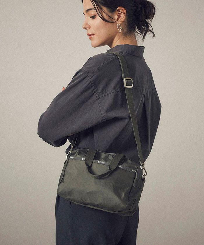 【レスポートサック/LeSportsac】のSMALL UPTOWN SATCHEL/グラベルC インテリア・キッズ・メンズ・レディースファッション・服の通販 founy(ファニー) https://founy.com/ ファッション Fashion レディースファッション Fashion for Women コンパクト Compact, Small Size 軽量 Lightweight, Ultra Light シンプル Simple, Minimal スポーティ Sporty, Casual Athletic 財布 Wallet, Purse トラベル Travel, Travel Gear 人気 Popular, Best Seller プリント Print, Printed Pattern ポケット Pocket, Pocket Detail 無地 Plain, Solid Color おすすめ Recommended / Our Picks 旅行 Travel |ID: prp329100004676148 ipo3291000000033788472