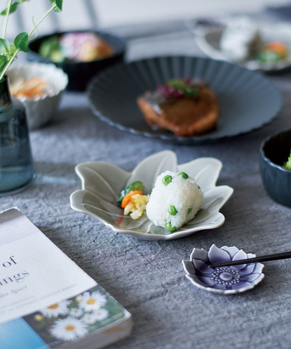 【アイトー製作所/aito】の形 アマリリス皿 Mサイズ インテリア・キッズ・メンズ・レディースファッション・服の通販 founy(ファニー) ファッション Fashion レディースファッション Fashion for Women エレガント 上品 Elegant ガラス Glass, Glassware 皿 Plate, Dish プレート Plate, Dish はいあお_288069|ID: prp329100004676206 ipo3291000000034257328