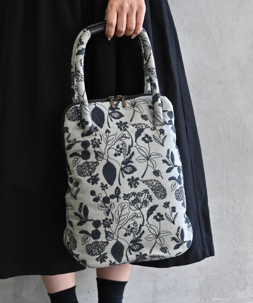 【アンドウール/AND WOOL】の筆記帳刺繍のバッグ インテリア・キッズ・メンズ・レディースファッション・服の通販 founy(ファニー) 　ファッション　Fashion　レディースファッション　Fashion for Women　バッグ　Bags　キャンバス　Canvas, Canvas Fabric　手編み　Hand-Knitted, Handmade Knit　ポケット　Pocket, Pocket Detail　モチーフ　Motif, Design Theme　グレー|ID: prp329100004676278 ipo3291000000034258948