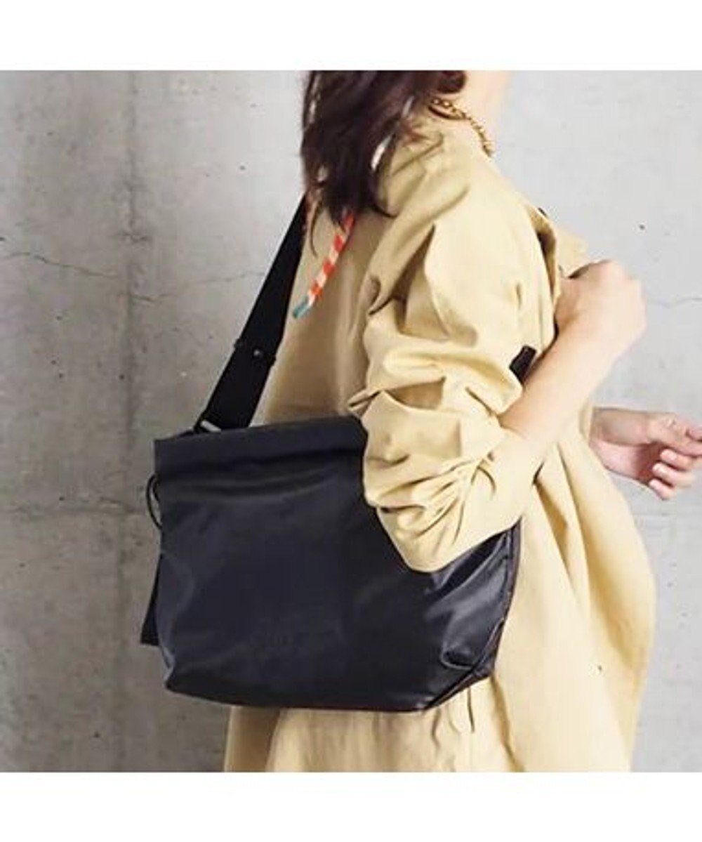 【ペレボルサ/PELLE BORSA】のラウンドショルダー Cheers チアーズ 4672 インテリア・キッズ・メンズ・レディースファッション・服の通販 founy(ファニー) 　ファッション　Fashion　レディースファッション　Fashion for Women　抗菌　Antibacterial, Bacteria-Resistant　ショルダー　Shoulder, Shoulder Strap　スポーティ　Sporty, Casual Athletic　フィット　Fit, Slim Fit　フラット　Flat, Flat Shoes　ポケット　Pocket, Pocket Detail　ラウンド　Round, Round Neck　リラックス　Relax, Relaxed Fit　エレガント 上品　Elegant　ブラック|ID: prp329100004676423 ipo3291000000033789546