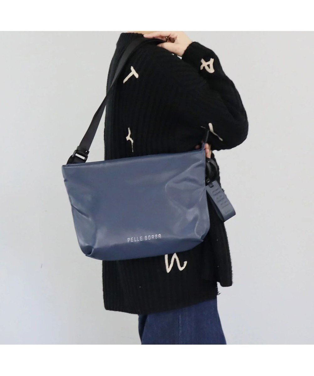 【ペレボルサ/PELLE BORSA】のラウンドショルダー Cheers チアーズ 4672 インテリア・キッズ・メンズ・レディースファッション・服の通販 founy(ファニー) 　ファッション　Fashion　レディースファッション　Fashion for Women　抗菌　Antibacterial, Bacteria-Resistant　ショルダー　Shoulder, Shoulder Strap　スポーティ　Sporty, Casual Athletic　フィット　Fit, Slim Fit　フラット　Flat, Flat Shoes　ポケット　Pocket, Pocket Detail　ラウンド　Round, Round Neck　リラックス　Relax, Relaxed Fit　エレガント 上品　Elegant　ネイビー|ID: prp329100004676423 ipo3291000000033789548