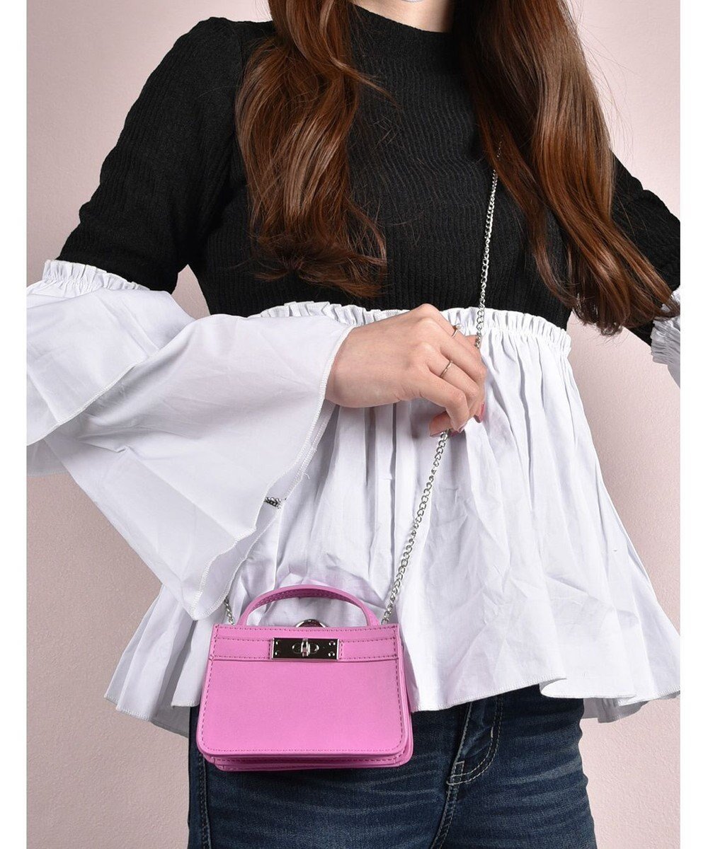 【ラ バガジェリー/LA BAGAGERIE】の【MONICA】マイクロチェーンバッグ インテリア・キッズ・メンズ・レディースファッション・服の通販 founy(ファニー) 　ファッション　Fashion　レディースファッション　Fashion for Women　バッグ　Bags　おすすめ　Recommended / Our Picks　アクセサリー　Fashion Accessories　コンパクト　Compact, Small Size　スクエア　Square, Square Shape　スマート　Smart, Elegant　ポケット　Pocket, Pocket Detail　リップ　Lip, Lip Motif　ピンク|ID: prp329100004676515 ipo3291000000034261460