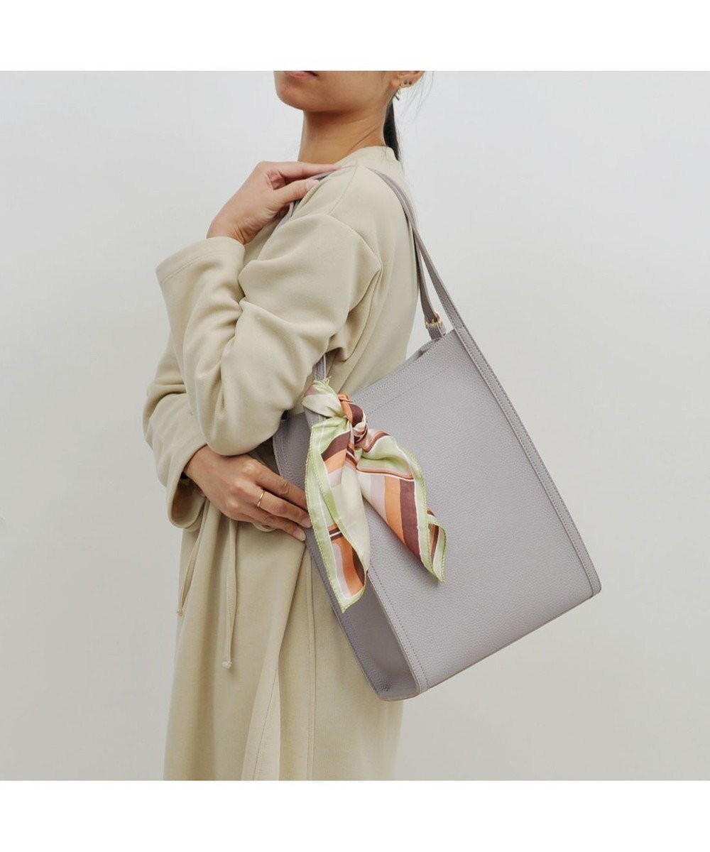 【アンビリオン/UNBILLION】のcachecache チェンジスカーフA4縦型トートバッグ インテリア・キッズ・メンズ・レディースファッション・服の通販 founy(ファニー) 　ファッション　Fashion　レディースファッション　Fashion for Women　バッグ　Bags　カラフル　Colorful Design　スカーフ　Scarf, Neckwear　ハンド　Hand, Handmade　プリント　Print, Printed Pattern　ミックス　Mix, Mixed Style　モチーフ　Motif, Design Theme　再入荷　Restock / Back in Stock　ラベンダー|ID: prp329100004676518 ipo3291000000034261522