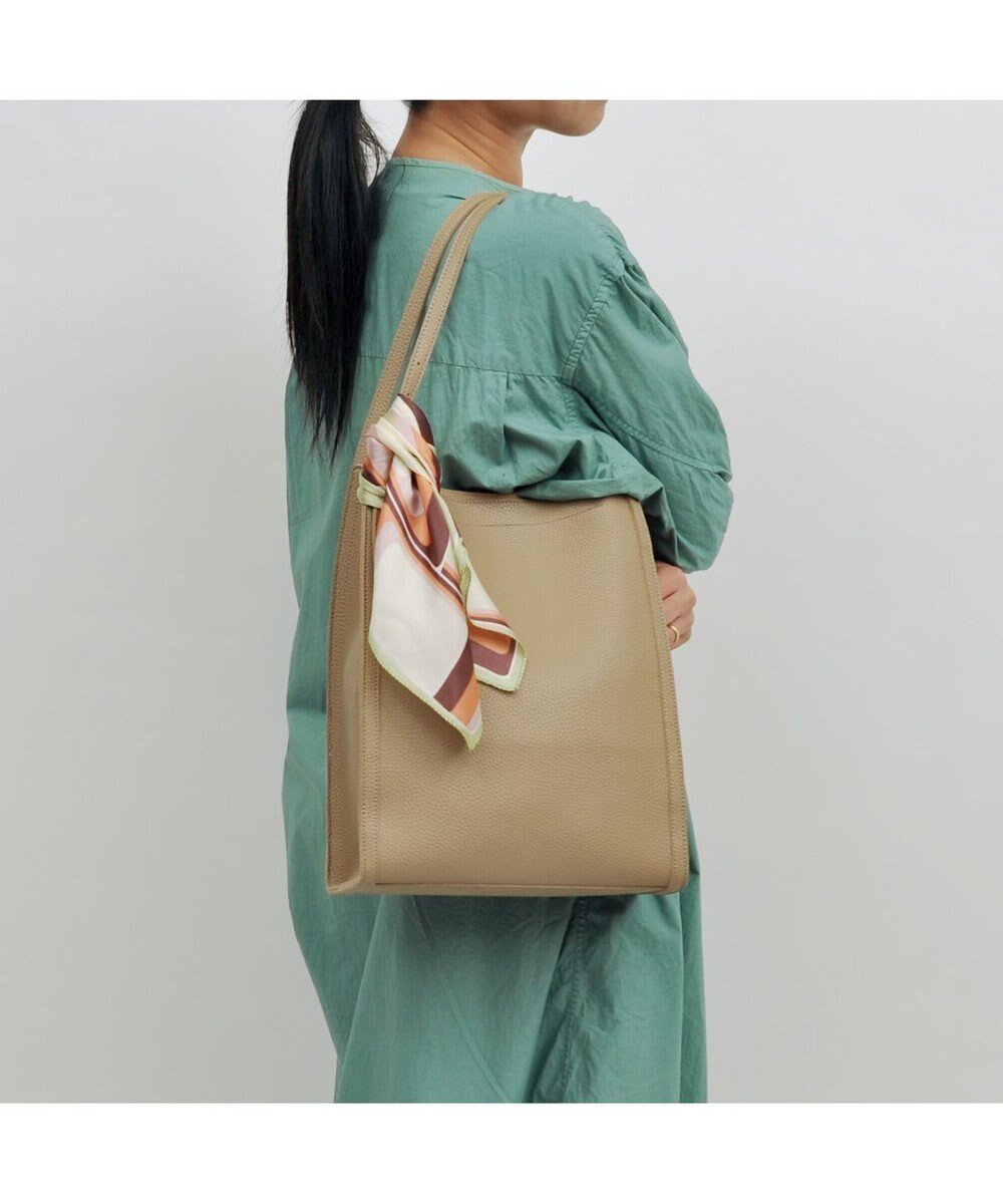 【アンビリオン/UNBILLION】のcachecache チェンジスカーフA4縦型トートバッグ インテリア・キッズ・メンズ・レディースファッション・服の通販 founy(ファニー) 　ファッション　Fashion　レディースファッション　Fashion for Women　バッグ　Bags　カラフル　Colorful Design　スカーフ　Scarf, Neckwear　ハンド　Hand, Handmade　プリント　Print, Printed Pattern　ミックス　Mix, Mixed Style　モチーフ　Motif, Design Theme　再入荷　Restock / Back in Stock　オーク|ID: prp329100004676518 ipo3291000000034261524