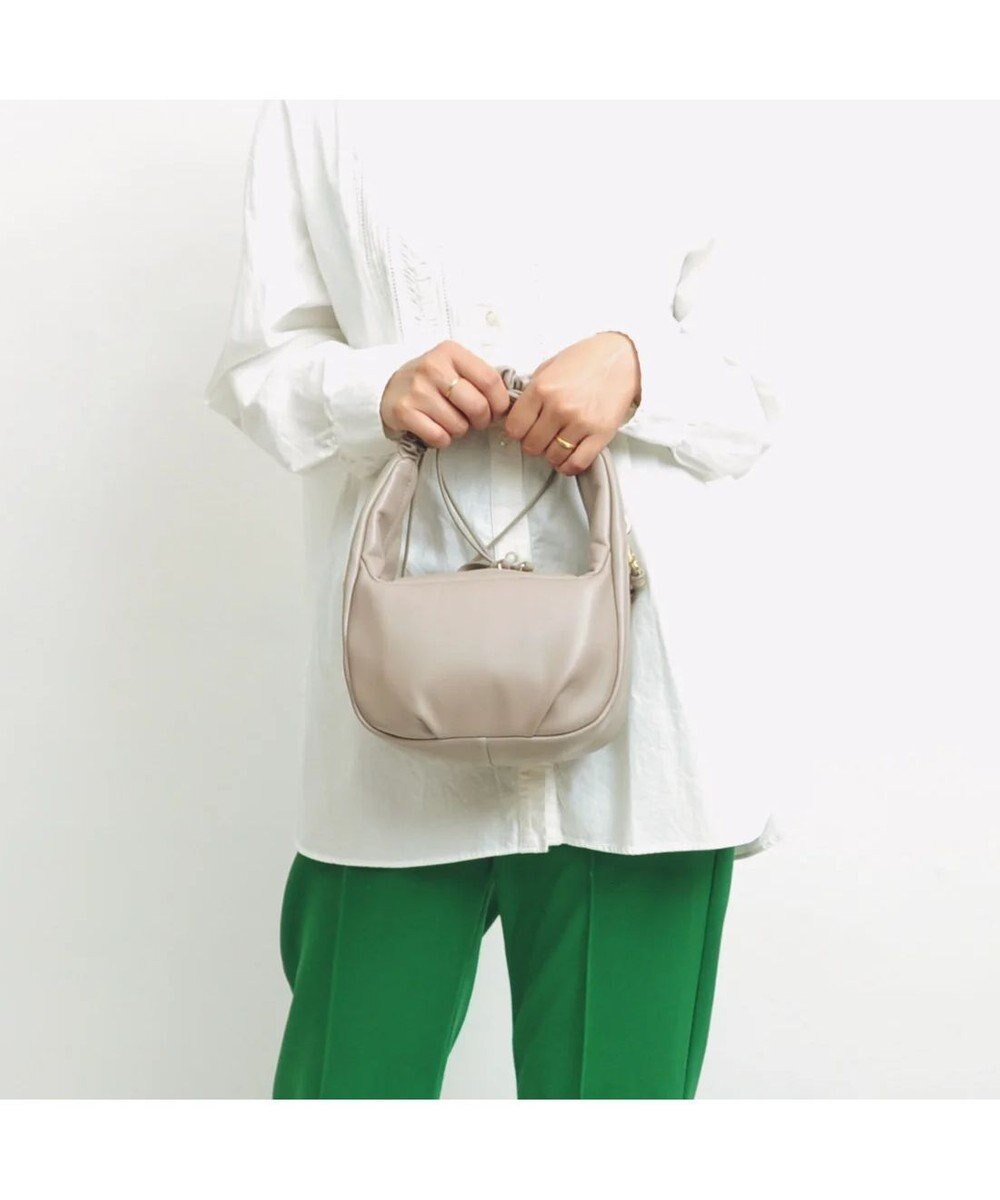 【アンビリオン/UNBILLION】のkakatoo ギャザーハンドル2wayバッグ インテリア・キッズ・メンズ・レディースファッション・服の通販 founy(ファニー) 　ファッション　Fashion　レディースファッション　Fashion for Women　バッグ　Bags　ギャザー　Gathered, Ruffled　ショルダー　Shoulder, Shoulder Strap　シンプル　Simple, Minimal　トレンド　Trend, Trending Now　フェミニン　Feminine, Girly　再入荷　Restock / Back in Stock　オーク|ID: prp329100004676548 ipo3291000000034260627