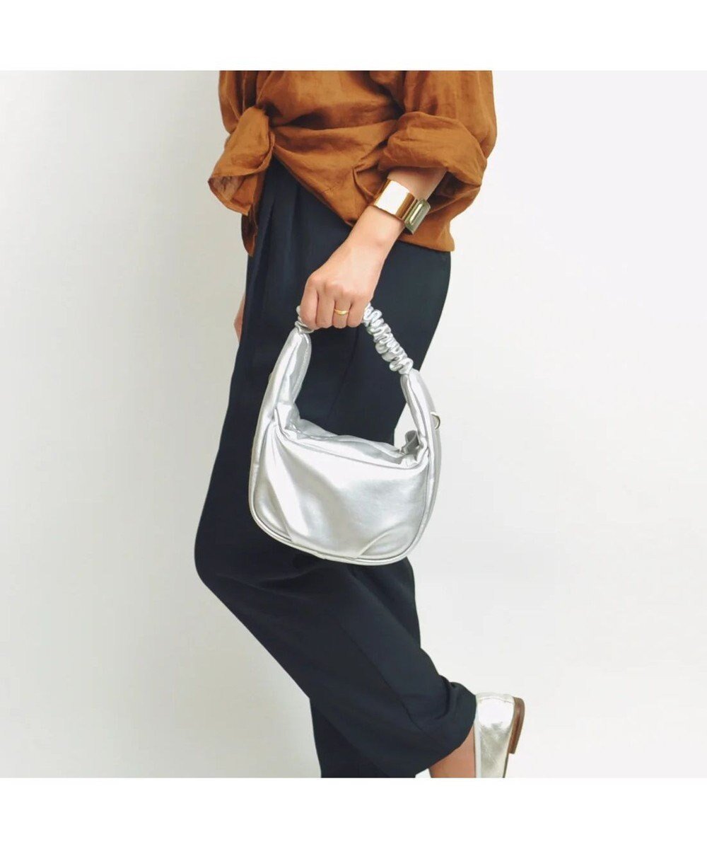 【アンビリオン/UNBILLION】のkakatoo ギャザーハンドル2wayバッグ インテリア・キッズ・メンズ・レディースファッション・服の通販 founy(ファニー) 　ファッション　Fashion　レディースファッション　Fashion for Women　バッグ　Bags　ギャザー　Gathered, Ruffled　ショルダー　Shoulder, Shoulder Strap　シンプル　Simple, Minimal　トレンド　Trend, Trending Now　フェミニン　Feminine, Girly　再入荷　Restock / Back in Stock　シルバー|ID: prp329100004676548 ipo3291000000034260631