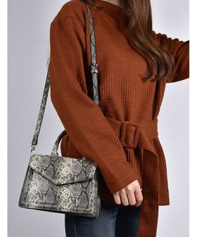 【ラ バガジェリー/LA BAGAGERIE】の【MONICA】ワンハンドルミニショルダーバッグ 人気、トレンドファッション・服の通販 founy(ファニー) ファッション Fashion レディースファッション Fashion for Women バッグ Bags おすすめ Recommended / Our Picks クラシカル Classical, Vintage-Inspired スクエア Square, Square Shape スマート Smart, Elegant フォルム Silhouette, Form フラップ Flap, Flap Pocket ポケット Pocket, Pocket Detail マグネット Magnet, Magnetic Closure |ID:prp329100004676604