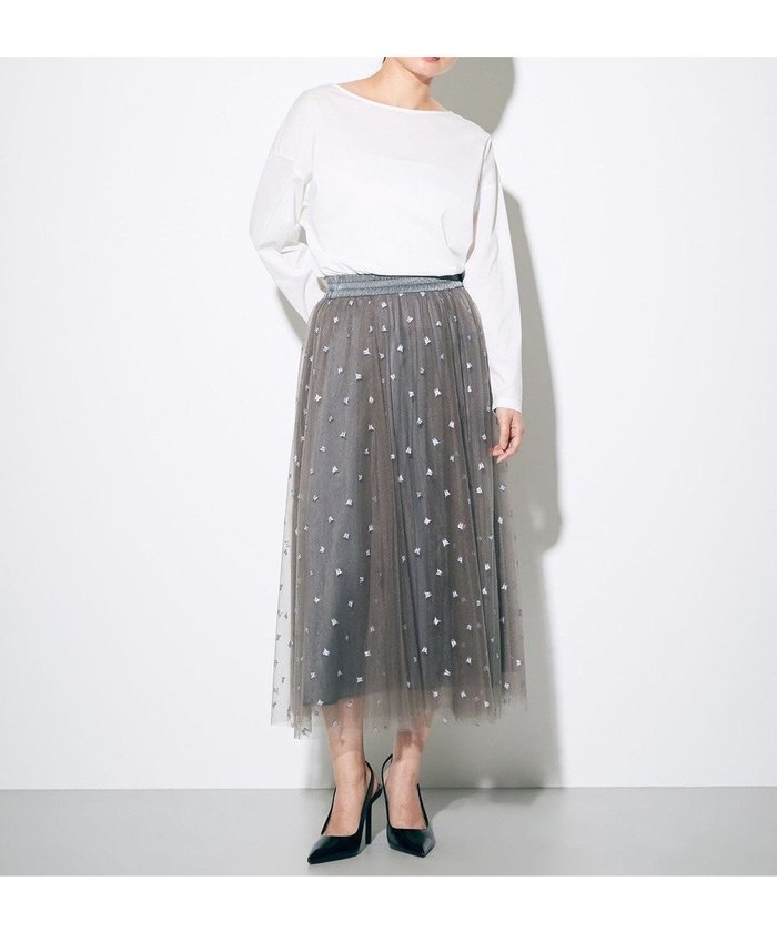 【グレース コンチネンタル/GRACE CONTINENTAL】のブーツプリントチュールスカート インテリア・キッズ・メンズ・レディースファッション・服の通販 founy(ファニー) https://founy.com/ ファッション Fashion レディースファッション Fashion for Women スカート Skirts シアー Sheer, See-Through ダウン Down, Puffer チュール Tulip, Tulip Motif ドット Polka Dot, Dot Pattern フェミニン Feminine, Girly モチーフ Motif, Design Theme A/W・秋冬 Autumn/Winter |ID: prp329100004676724 ipo3291000000033790487
