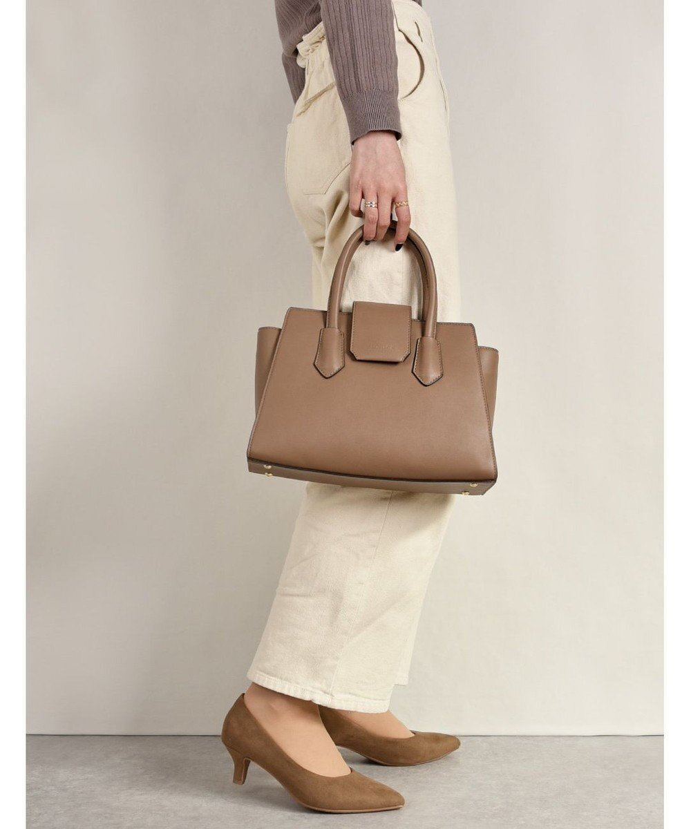 【ラ バガジェリー/LA BAGAGERIE】の【MONICA】ベルテッド2WAYハンドバッグ インテリア・キッズ・メンズ・レディースファッション・服の通販 founy(ファニー) 　ファッション　Fashion　レディースファッション　Fashion for Women　バッグ　Bags　シンプル　Simple, Minimal　スマート　Smart, Elegant　フォルム　Silhouette, Form　ポケット　Pocket, Pocket Detail　グレージュ|ID: prp329100004676730 ipo3291000000034261763