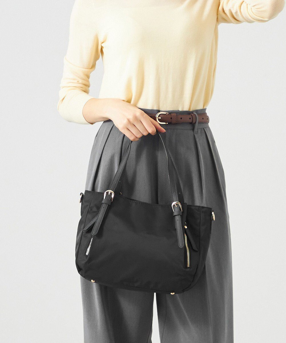 【ラ バガジェリー/LA BAGAGERIE】の【MONICA】ナイロン2WAYトートバッグ Sサイズ インテリア・キッズ・メンズ・レディースファッション・服の通販 founy(ファニー) 　ファッション　Fashion　レディースファッション　Fashion for Women　バッグ　Bags　ポケット　Pocket, Pocket Detail　マグネット　Magnet, Magnetic Closure　エレガント 上品　Elegant　ビジネス 仕事 通勤　Business / Work / Commuting　ブラック|ID: prp329100004676736 ipo3291000000034261814
