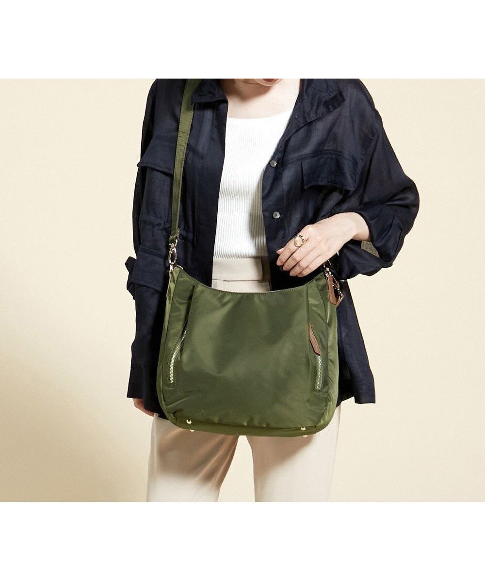 【ラ バガジェリー/LA BAGAGERIE】の【MONICA】ナイロン2WAYショルダーバッグ インテリア・キッズ・メンズ・レディースファッション・服の通販 founy(ファニー) ファッション Fashion レディースファッション Fashion for Women バッグ Bags ポケット Pocket, Pocket Detail マグネット Magnet, Magnetic Closure エレガント 上品 Elegant ビジネス 仕事 通勤 Business / Work / Commuting カーキ|ID: prp329100004676738 ipo3291000000034191168