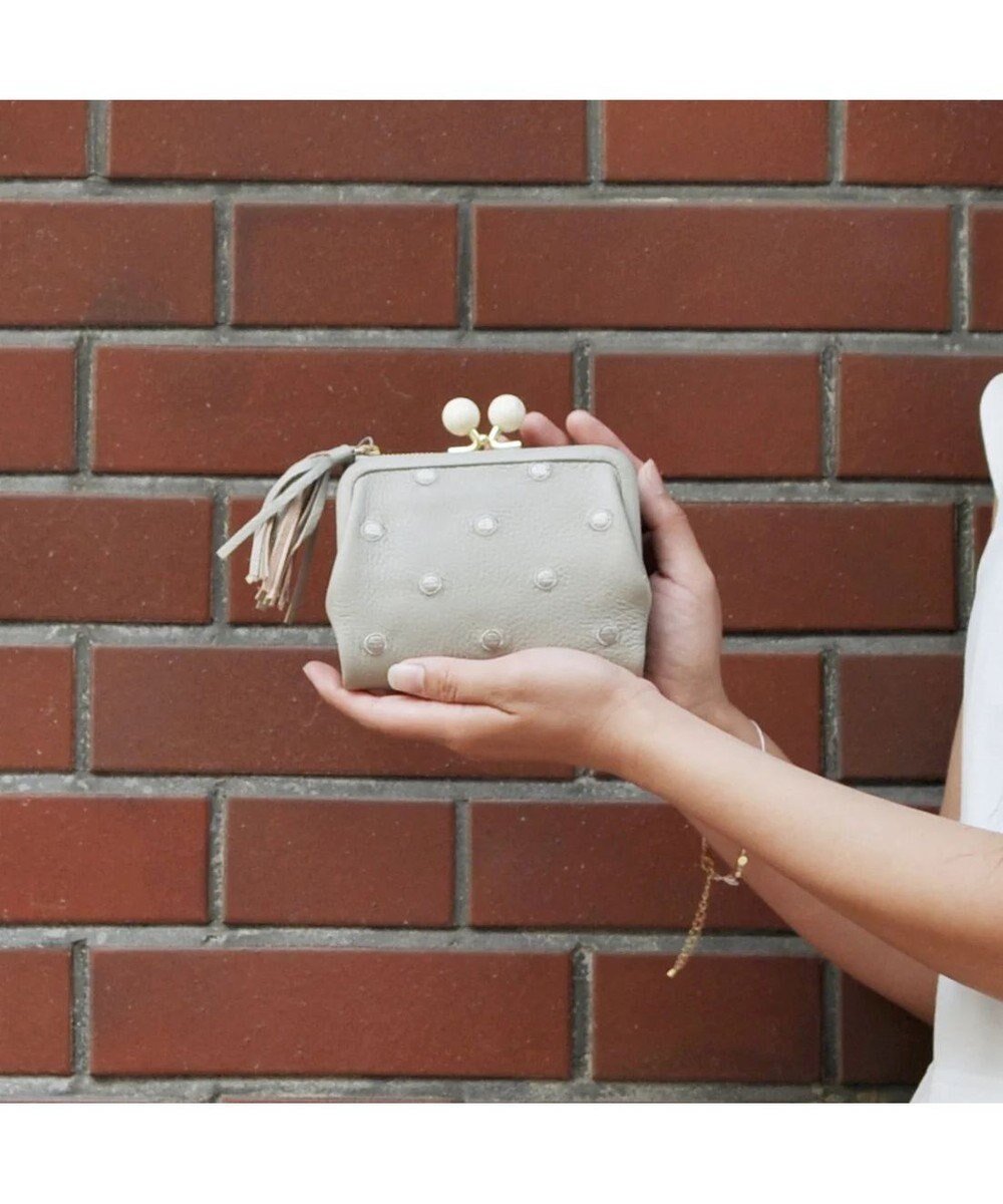 【アンビリオン/UNBILLION】の【テレビ ドラマ着用アイテム】perche アクリル玉がま口2つ折り財布 インテリア・キッズ・メンズ・レディースファッション・服の通販 founy(ファニー) ファッション Fashion レディースファッション Fashion for Women ミニ財布・二つ折り財布 Wallets & Card Cases アクリル Acrylic Material ポケット Pocket, Pocket Detail 財布 Wallet, Purse グレードット|ID: prp329100004676954 ipo3291000000034270323