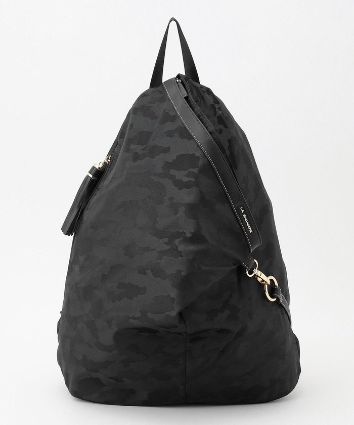 【ラ バガジェリー/LA BAGAGERIE】のカモフラジャカード はっ水スマートリュック インテリア・キッズ・メンズ・レディースファッション・服の通販 founy(ファニー) https://founy.com/ ファッション Fashion レディースファッション Fashion for Women バッグ Bags コンパクト Compact, Small Size ジャカード/ジャガード Jacquard, Woven Pattern スマート Smart, Elegant トライアングル Triangle, Triangular Shape フェミニン Feminine, Girly ポケット Pocket, Pocket Detail リュック Backpack, Rucksack リラックス Relax, Relaxed Fit 旅行 Travel |ID: prp329100004677320 ipo3291000000033792956