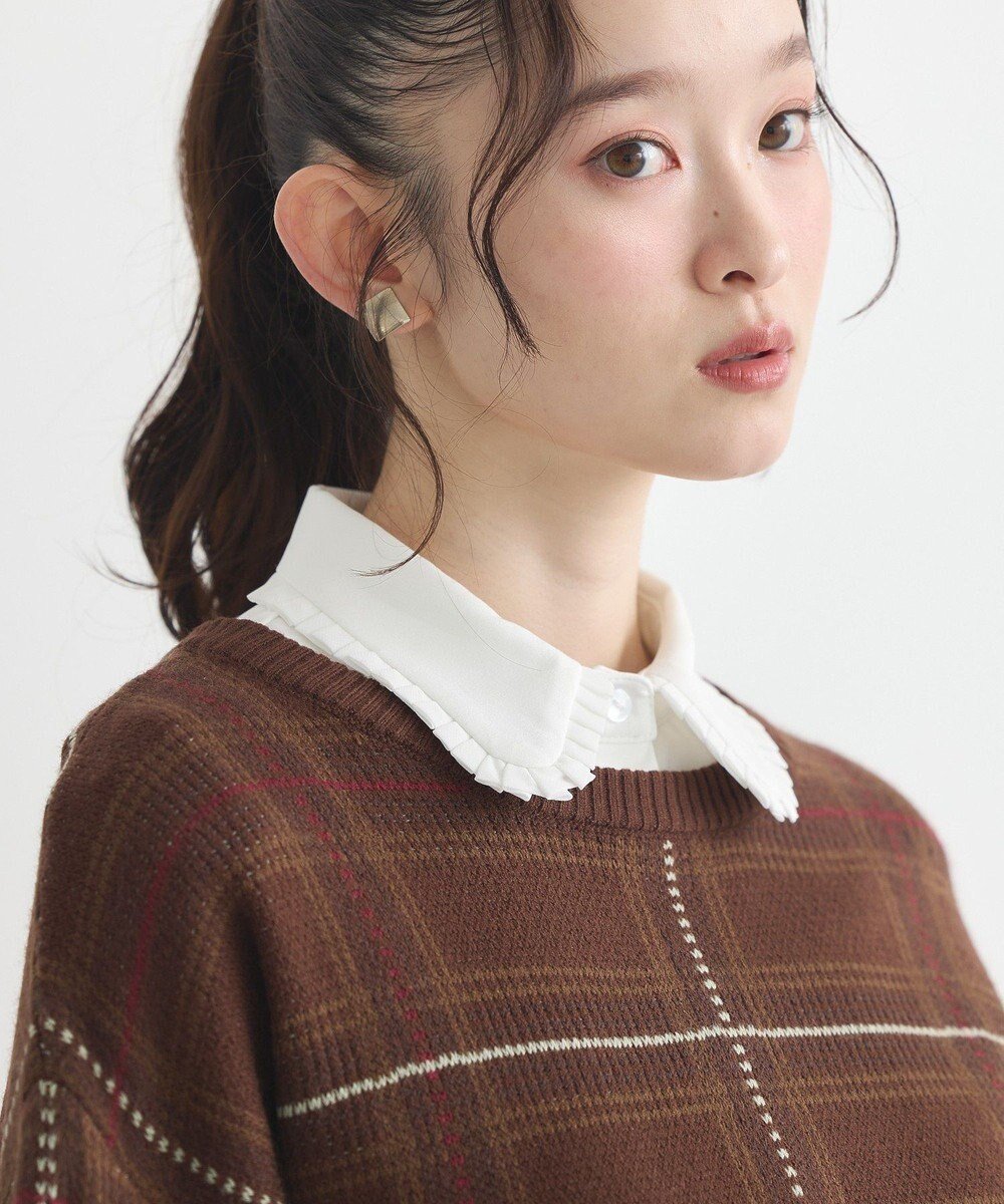 【アースミュージックアンドエコロジー/earth music&ecology】のフリルシャツカラー付け襟 インテリア・キッズ・メンズ・レディースファッション・服の通販 founy(ファニー) 　ファッション　Fashion　レディースファッション　Fashion for Women　トップス・カットソー　Cut & Sew Tops　シャツ・ブラウス・オフィスカジュアル　Elegant Blouses & Button-Ups　ミニ財布・二つ折り財布　Wallets & Card Cases　新作・新入荷　New Arrivals / New In　おすすめ　Recommended / Our Picks　シンプル　Simple, Minimal　スウェット / スエット　Sweatshirt, Sweatwear　エレガント 上品　Elegant　財布　Wallet, Purse　Off White|ID: prp329100004677402 ipo3291000000033793503