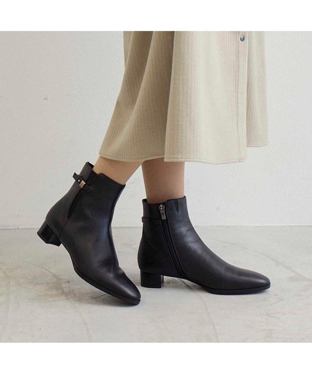 【リズ ラフィーネ/Riz raffinee】のRiz raffinee ベルテッドショートブーツ インテリア・キッズ・メンズ・レディースファッション・服の通販 founy(ファニー) 　ファッション　Fashion　レディースファッション　Fashion for Women　エレガント 上品　Elegant　オケージョン　Occasion Wear　抗菌　Antibacterial, Bacteria-Resistant　ショート　Short, Short Length　シンプル　Simple, Minimal　トレンド　Trend, Trending Now　フィット　Fit, Slim Fit　フェミニン　Feminine, Girly　フラット　Flat, Flat Shoes　ベーシック　Basic, Essential　冬　Winter / This Winter　A/W・秋冬　Autumn/Winter　日本製　Made In Japan　セレモニー　Ceremony　卒業式　Graduation Ceremony　ビジネス 仕事 通勤　Business / Work / Commuting　ブラック|ID: prp329100004677445 ipo3291000000033793703