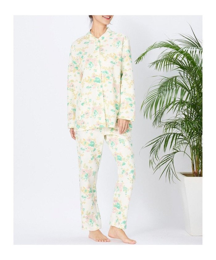 【ウィング/Wing】のパジャマ 綿100%(本体肌側) あったか 冬 長袖 長ズボン レディース EP6019 ウイング/ワコール インテリア・キッズ・メンズ・レディースファッション・服の通販 founy(ファニー) https://founy.com/ ファッション Fashion レディースファッション Fashion for Women トップス・カットソー Cut & Sew Tops スタンド Stand Collar, Upright Stand センター Center, Center Line 長袖 Long Sleeve, Full Sleeve パジャマ Pajamas, Sleepwear プリント Print, Printed Pattern ボトム Bottoms, Lower Wear ローズ Rose, Rose Motif 冬 Winter / This Winter |ID: prp329100004677472 ipo3291000000035629286