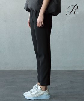 【23区/NIJYUSANKU】の【R(アール)】ライトダブルクロス ドロスト テーパードパンツ 人気、トレンドファッション・服の通販 founy(ファニー) ファッション Fashion レディースファッション Fashion for Women パンツ Pants & Trousers ギャザー Gathered, Ruffled ストレッチ Stretch, Stretchy Fabric セットアップ Set-Up, Coordinated Outfit ダブル Double, Double-Breasted ドローストリング Drawstring, Pull Cord 人気 Popular, Best Seller A/W・秋冬 Autumn/Winter 冬 Winter / This Winter 2025年 2025 2025-2026秋冬・A/W Autumn/Winter 2025–26 AW25–26 |ID:prp329100004677638